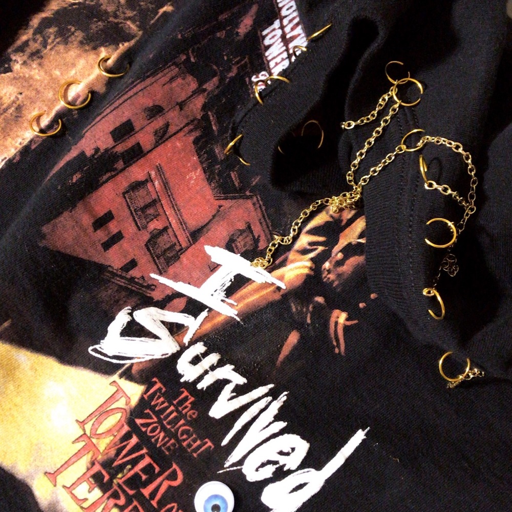 Dizney’s Choker & Chainz Rocker Tee
